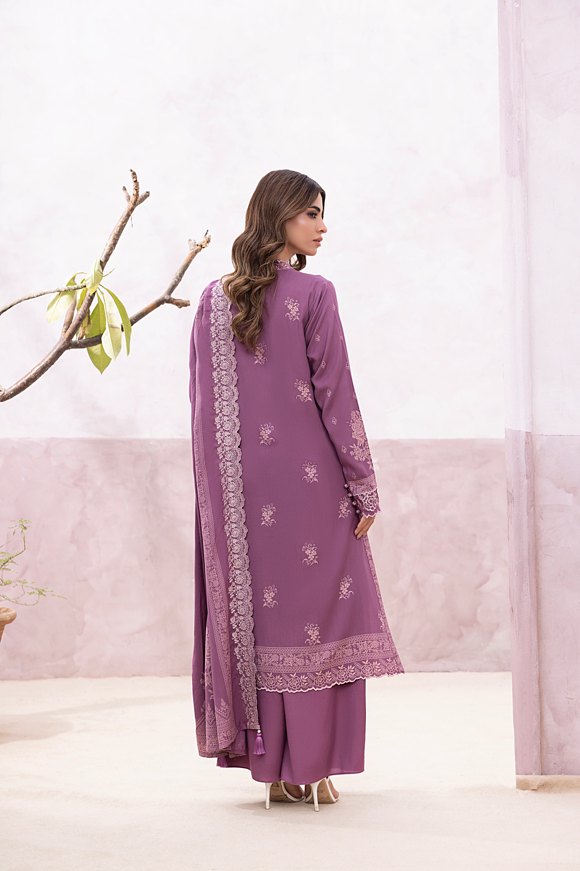 03-pc Printed Embroidered Cashmi Wool