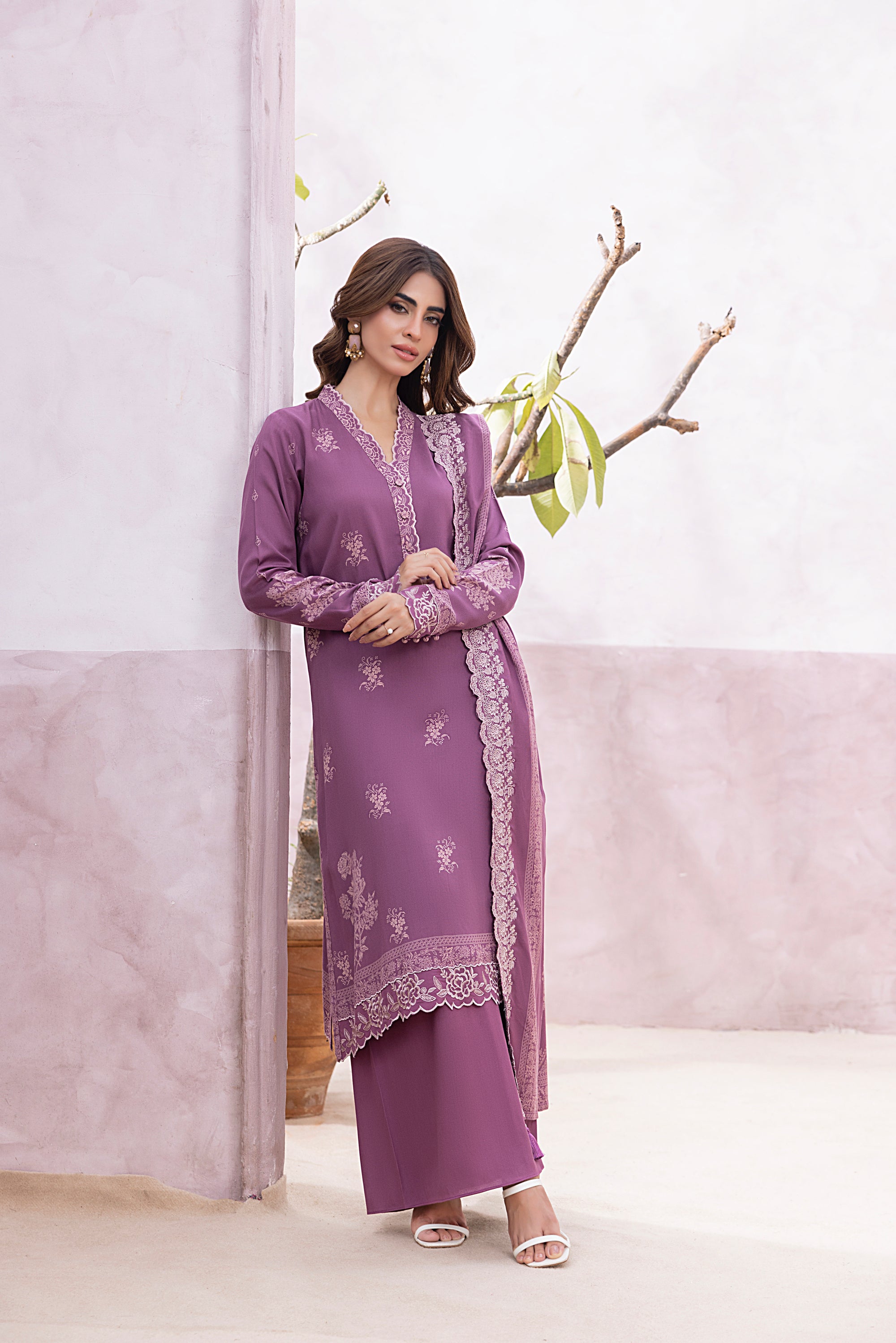 03-pc Printed Embroidered Cashmi Wool