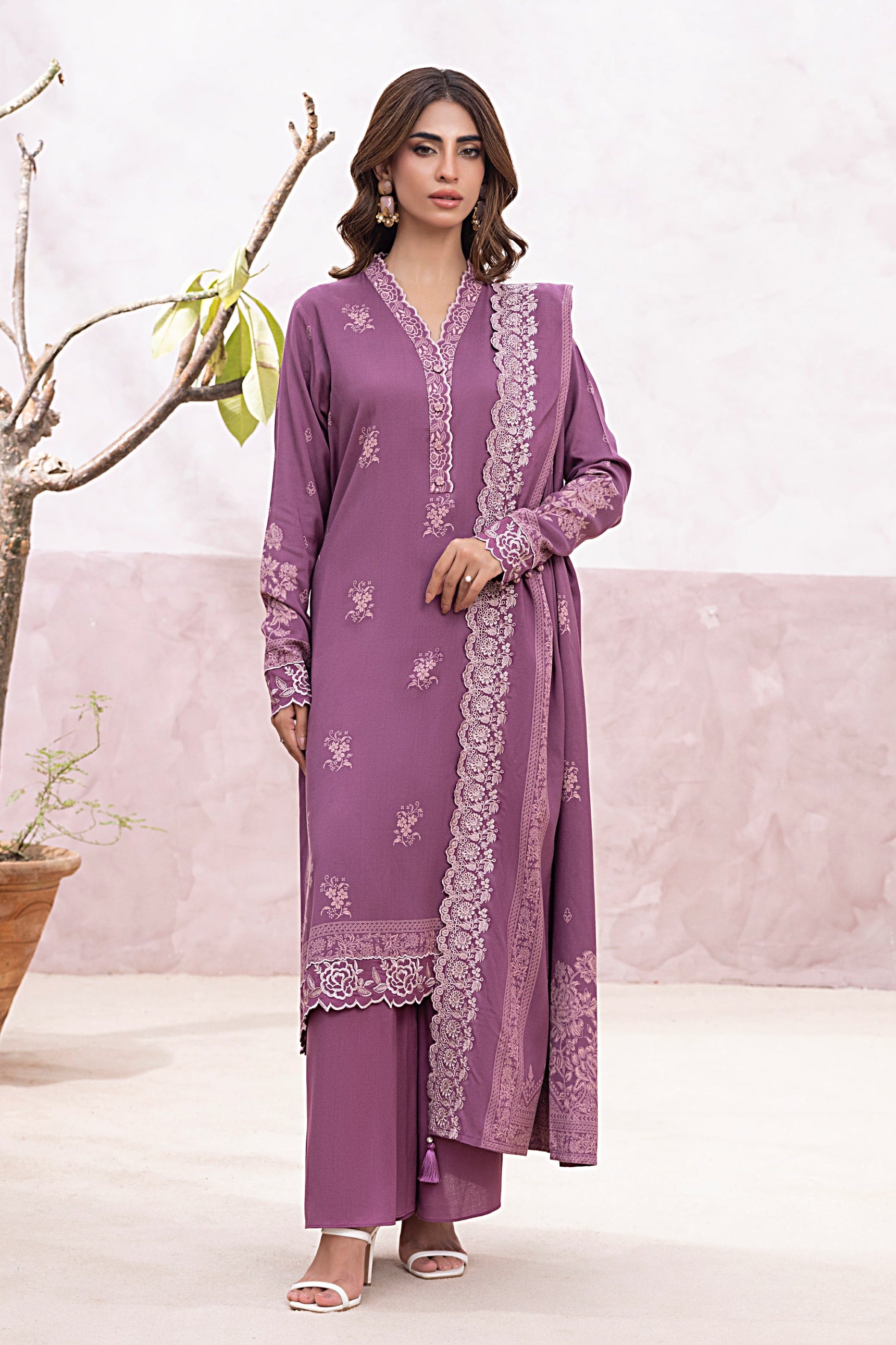 03-pc Printed Embroidered Cashmi Wool