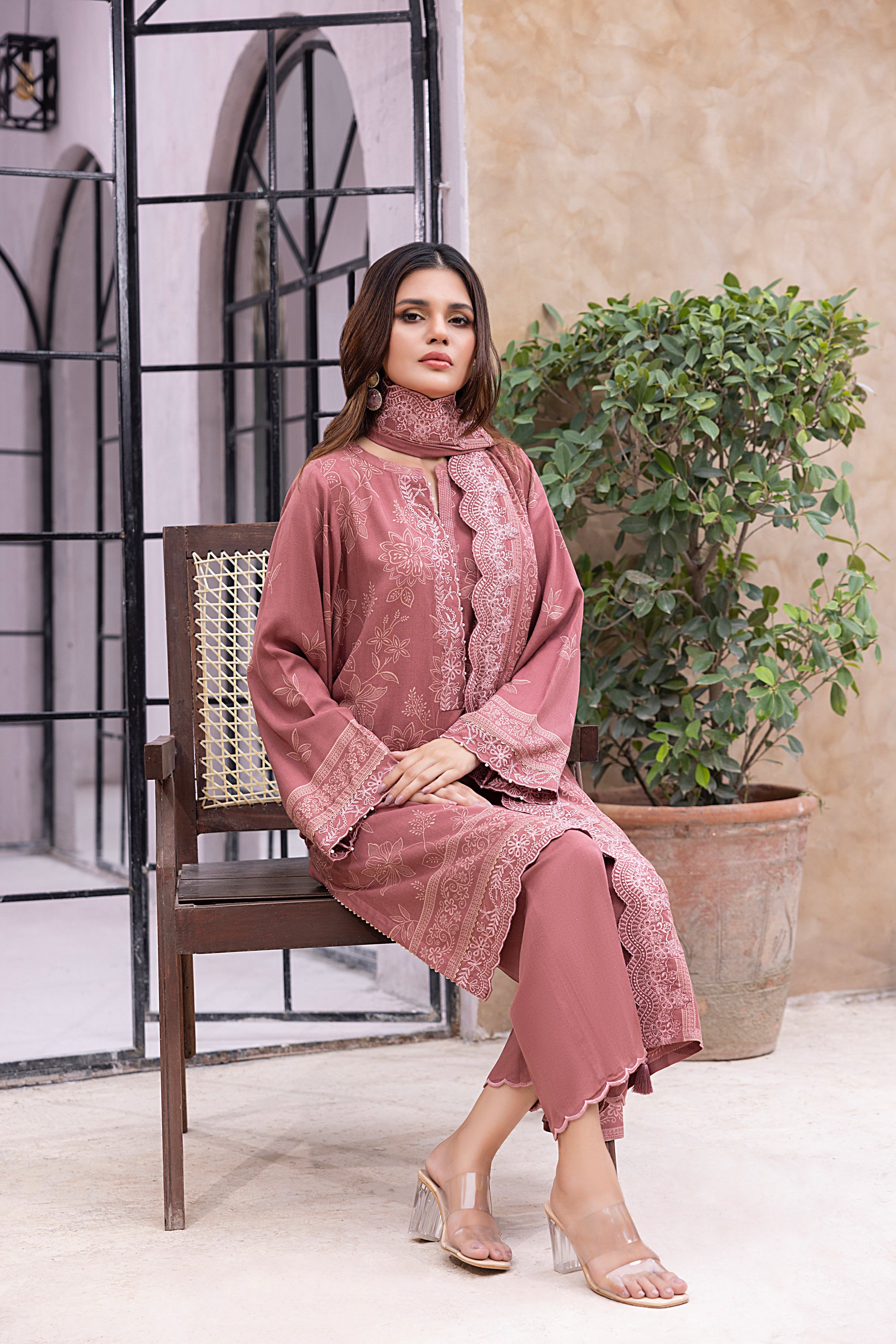 03-pc Printed Embroidered Cashmi Wool