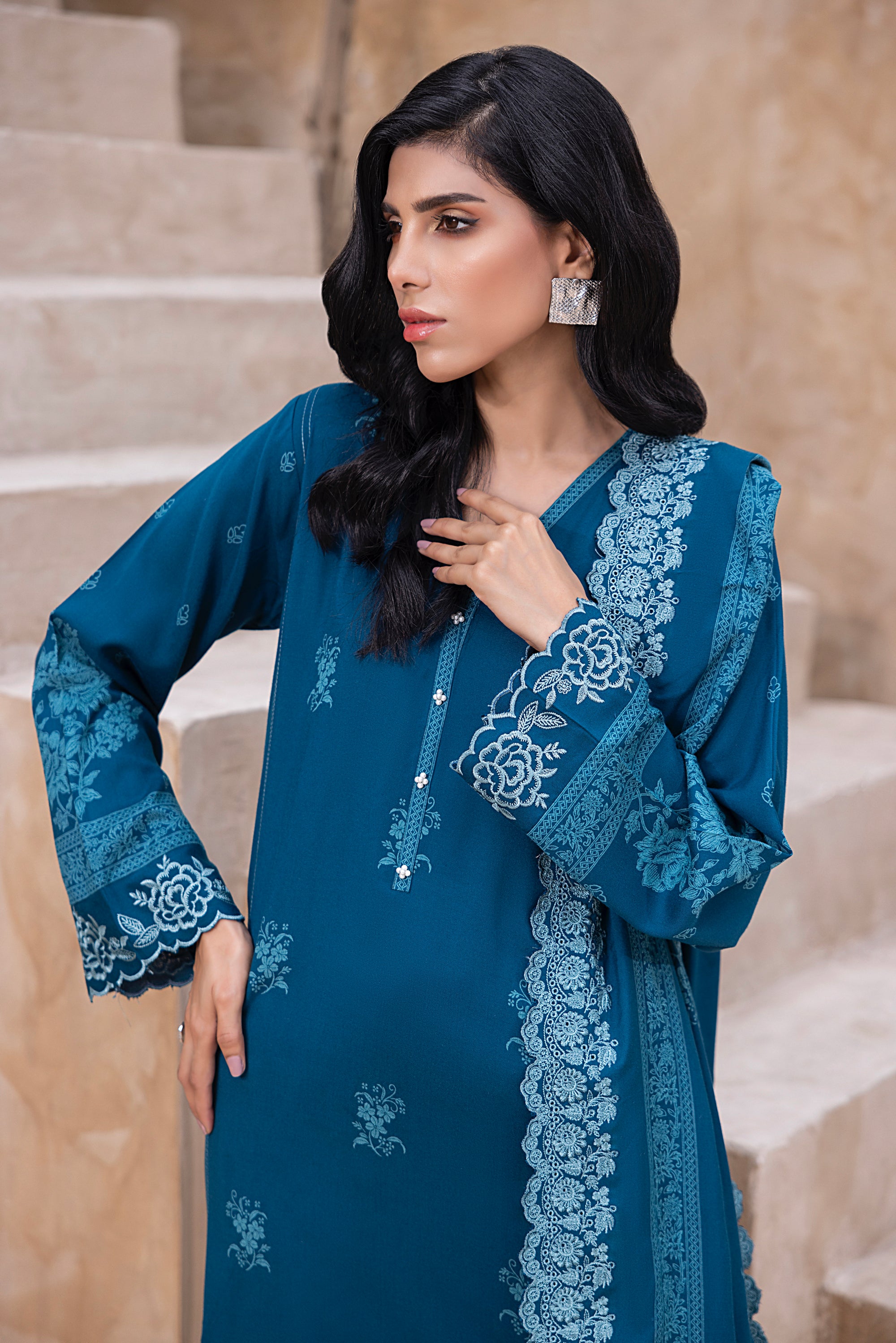 03-pc Printed Embroidered Cashmi Wool